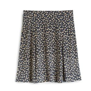 NWT Navy Gilli Skirt